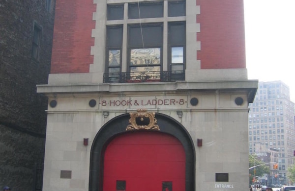 Entrée de la caserne utilisée dans le film SOS Fantômes à New York