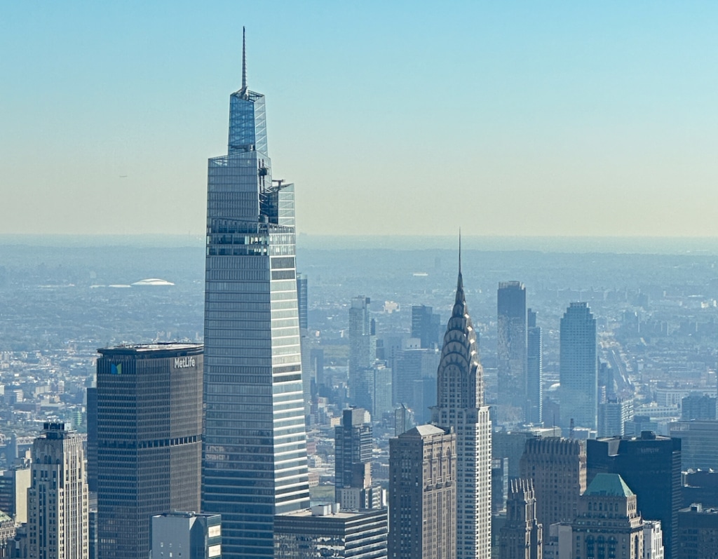 SUMMIT et Chrysler Building depuis The Edge