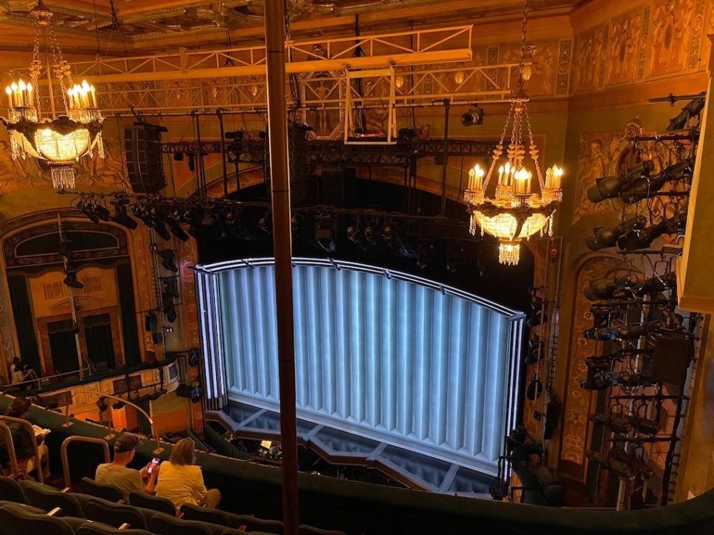 Vue depuis le balcon au Shubert Theatre à New York