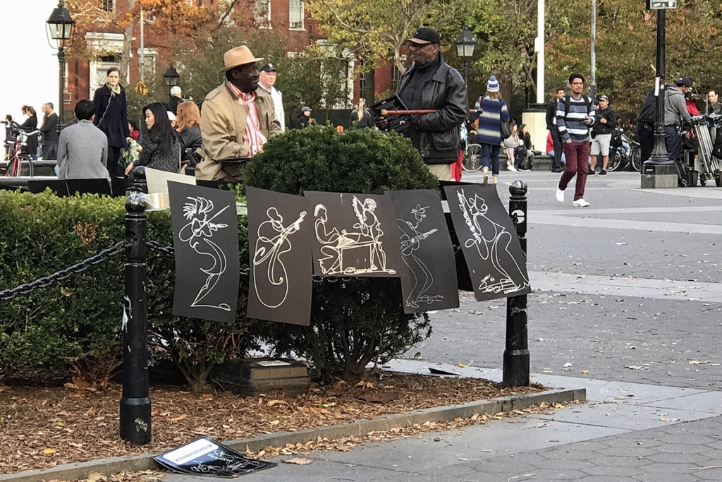 Des dessins d'artiste exposés dans Washington Square Park