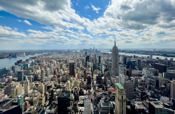 Vue sur l'Empire State building depuis le One Vanderbilt Summit