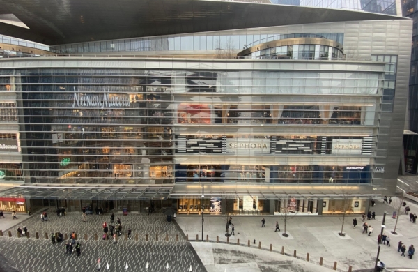 Vue d'en haut du centre commercial Hudson Yards à New York