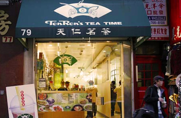 Devanture de la boutique Ten Ren's Tea Time à New York