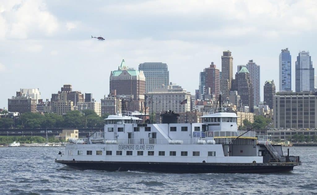 Ferry pour aller à Governors Island à New York